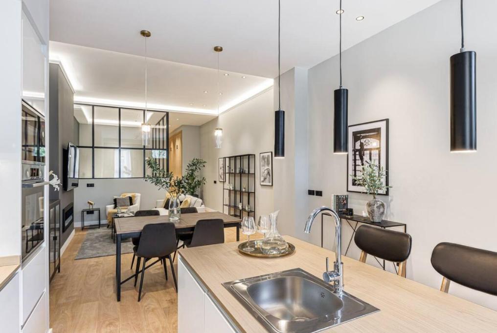 Totec Ventures Apartment Madrid Bagian luar foto